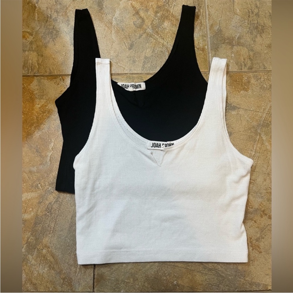 Joah Brown Womens White Crop Top
